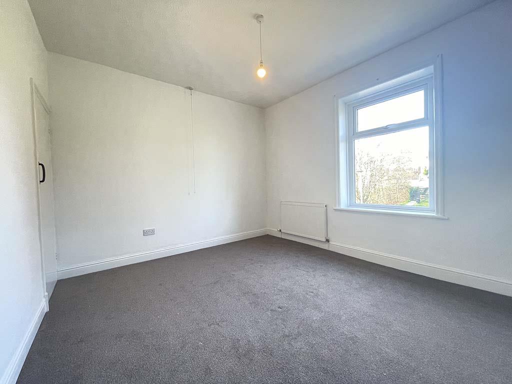 2 bedroom terraced house Let Agreed in Barnoldswick - Bedroom One